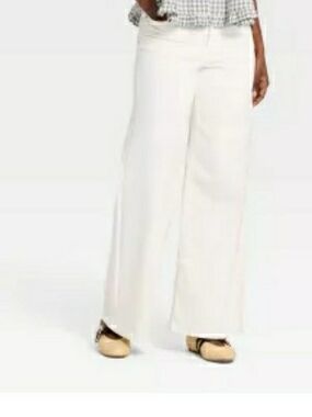 Universal Thread Cream Wide-Leg High-Rise Pants
